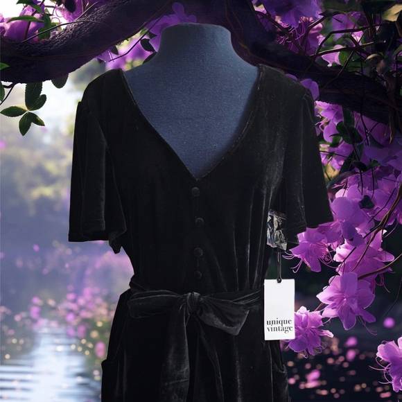 NWT Unique Vintage Black Velvet Jumpsuit - Picture 4 of 12